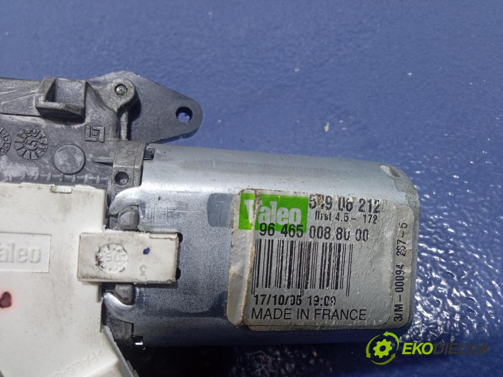 Peugeot 407 sw 2006 motor: Stierače: zad 9646500880