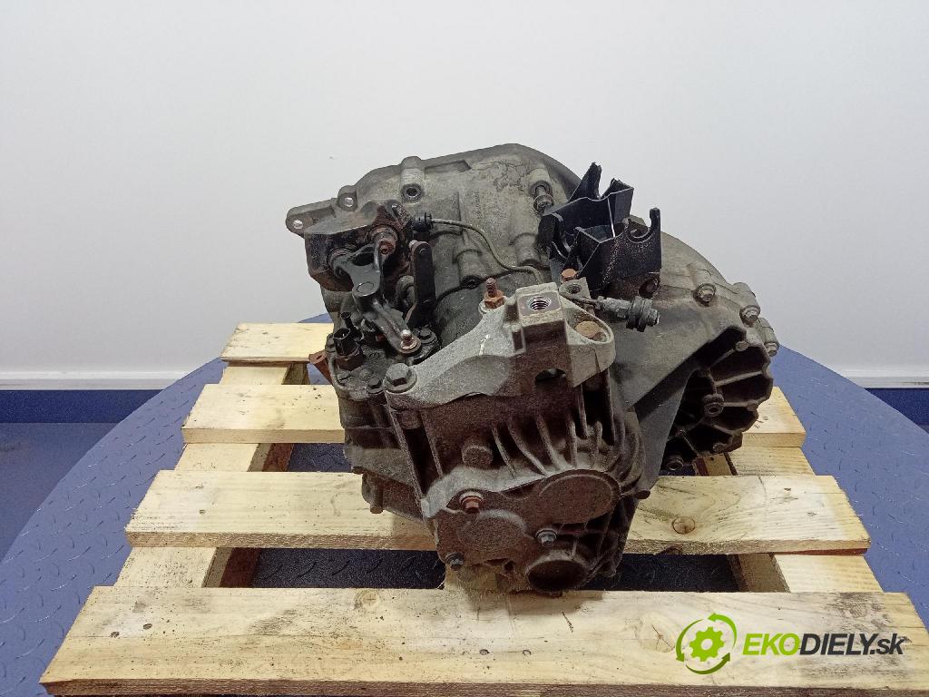 Volvo S40 2004 prevodovka Manualna 4M5R-7002-CD