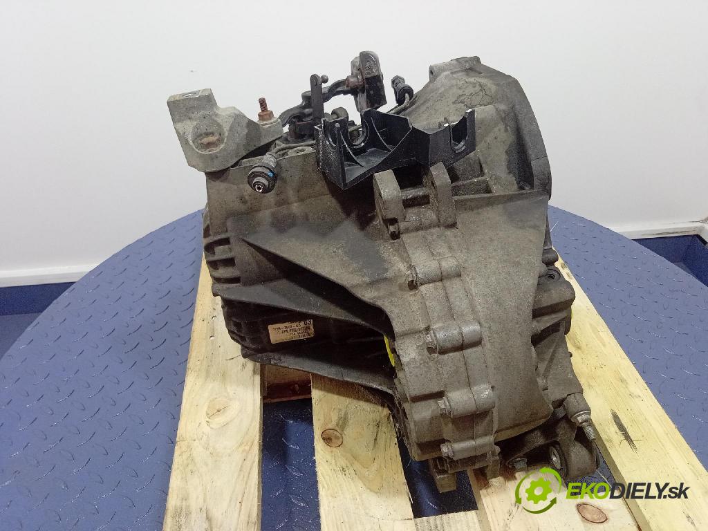 Volvo S40 2004 prevodovka Manualna 4M5R-7002-CD
