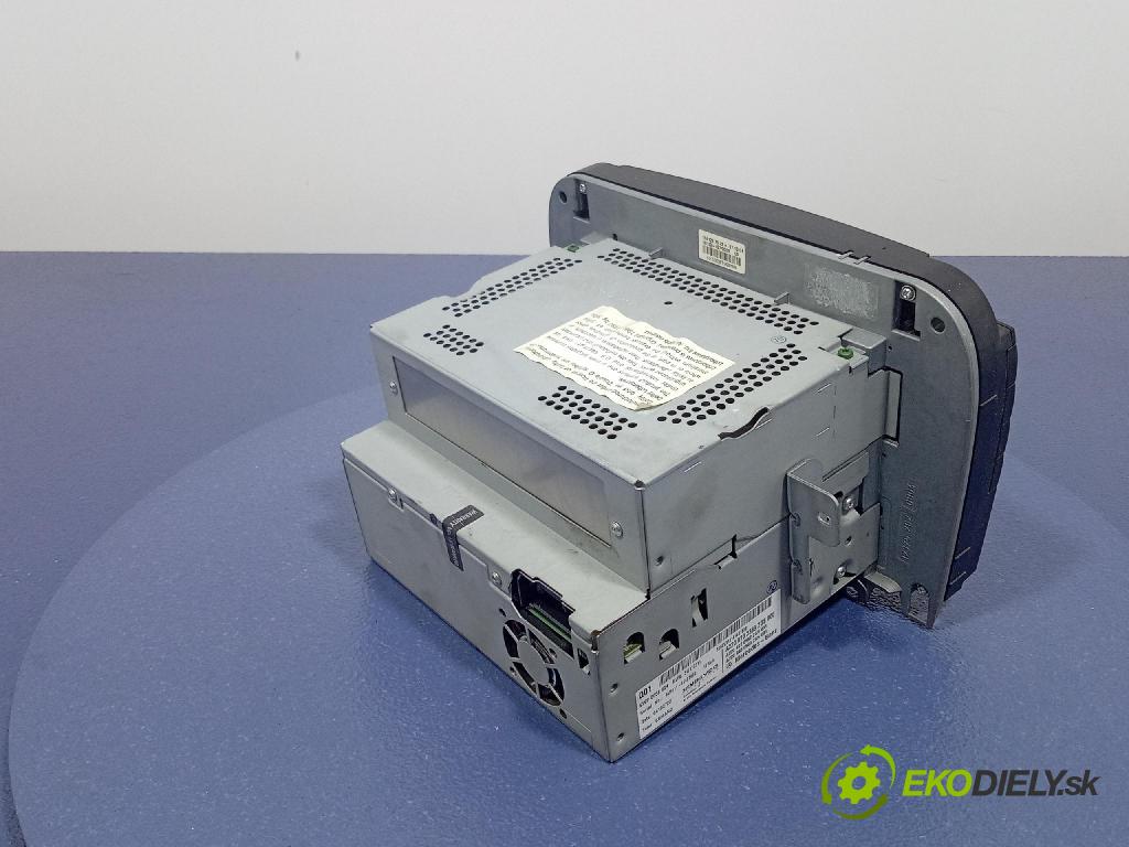 Mercedes S-klasa 2005 Radio I Navigácia: A2208702389