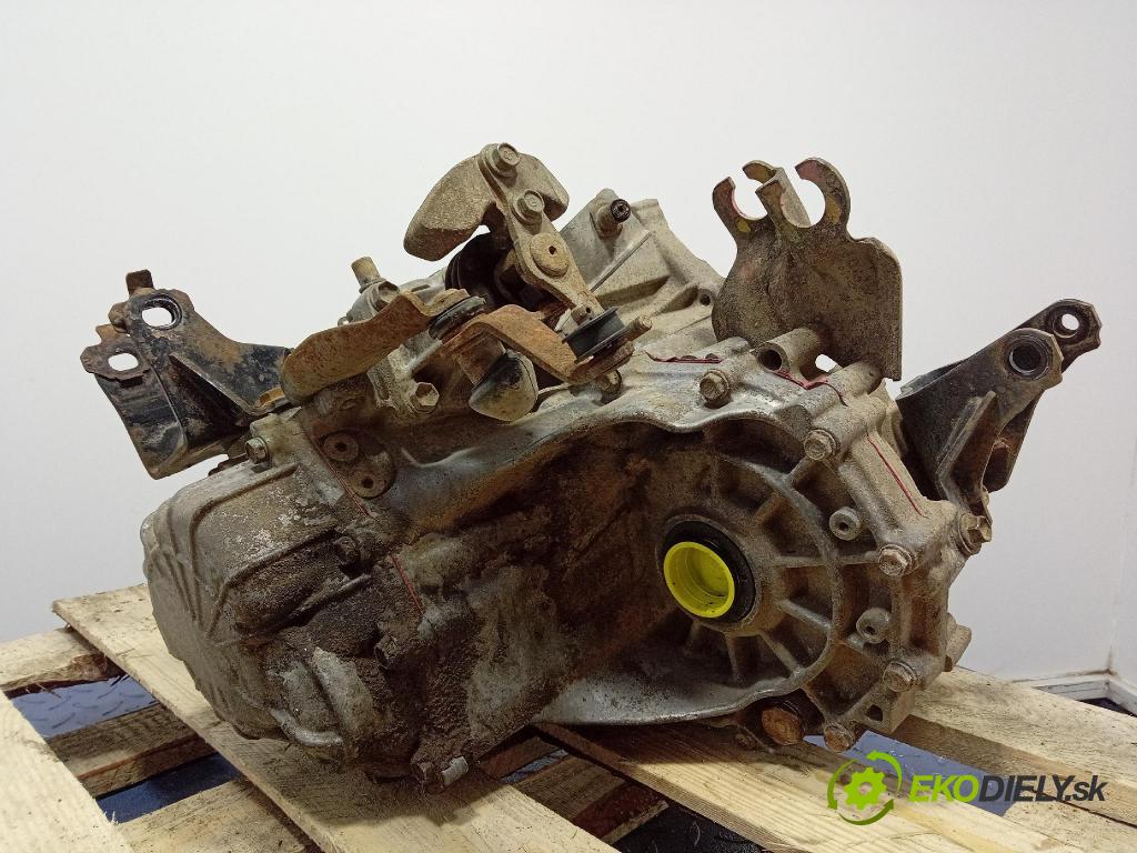 Toyota Corolla 2002 prevodovka Manualna 01