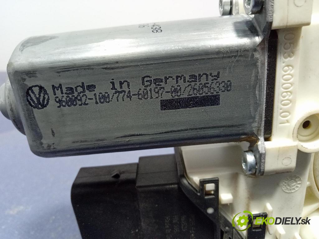 Volkswagen Passat 2006 mechanismus stahování Sklenka: Zad: v pravo: 1K0959704P