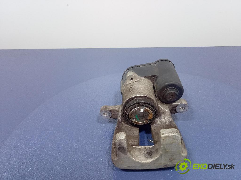 Volkswagen Passat 2006 brzdič brzdový zad v pravo: JBC0330