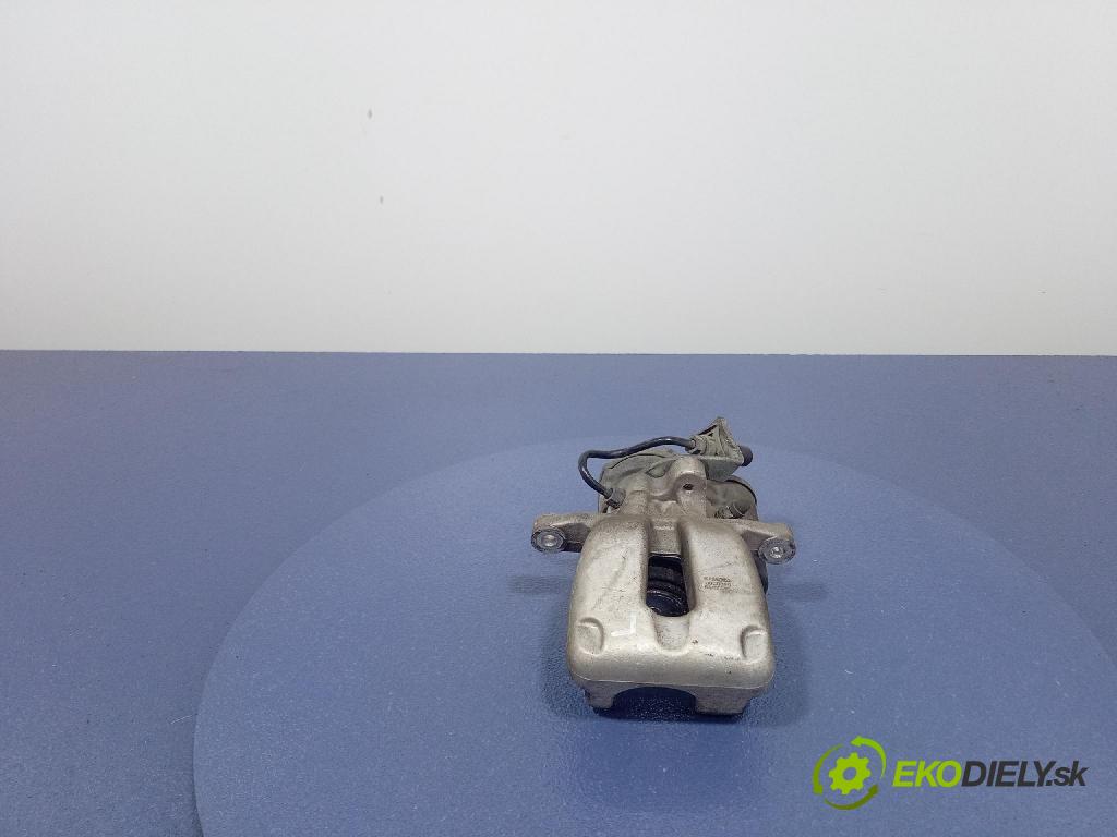Volkswagen Passat 2006 brzdič brzdový zad Vľavo: JBC0329