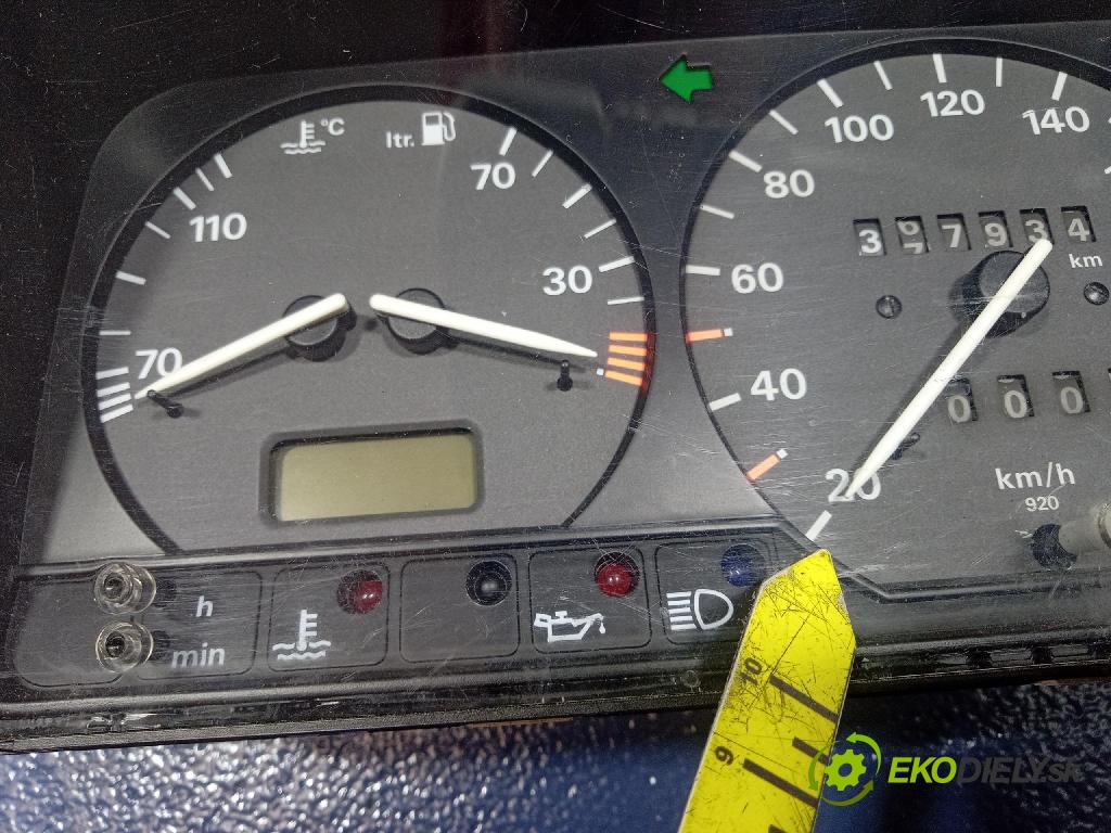 Vw Passat 1994 prístrojovka/ budíky 3A0919033