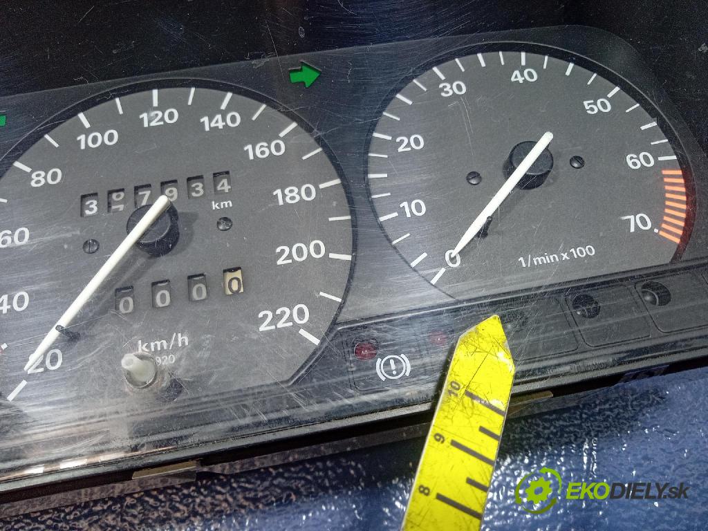 Vw Passat 1994 prístrojovka/ budíky 3A0919033
