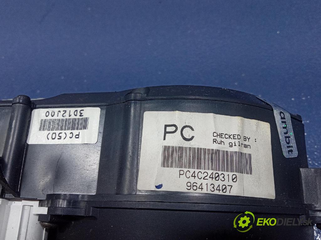 Chevrolet Aveo 2004 prístrojovka/ budíky 96413407