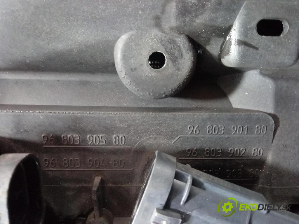 Citroen Ds5 2013 výztuha Čelní / stěna Přední 9680390580