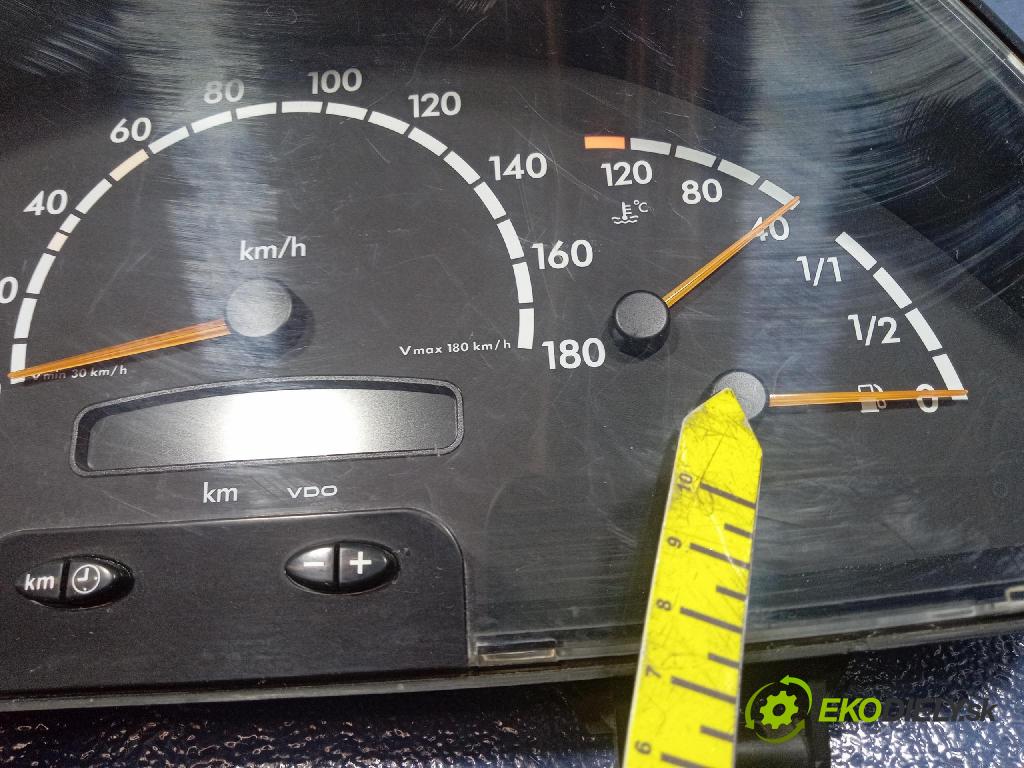 Mercedes Sprinter 2004 prístrojovka/ budíky A0014460721