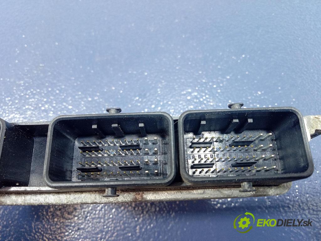 Renault Megane 2009 riadiaca jednotka Motor: 237100131R