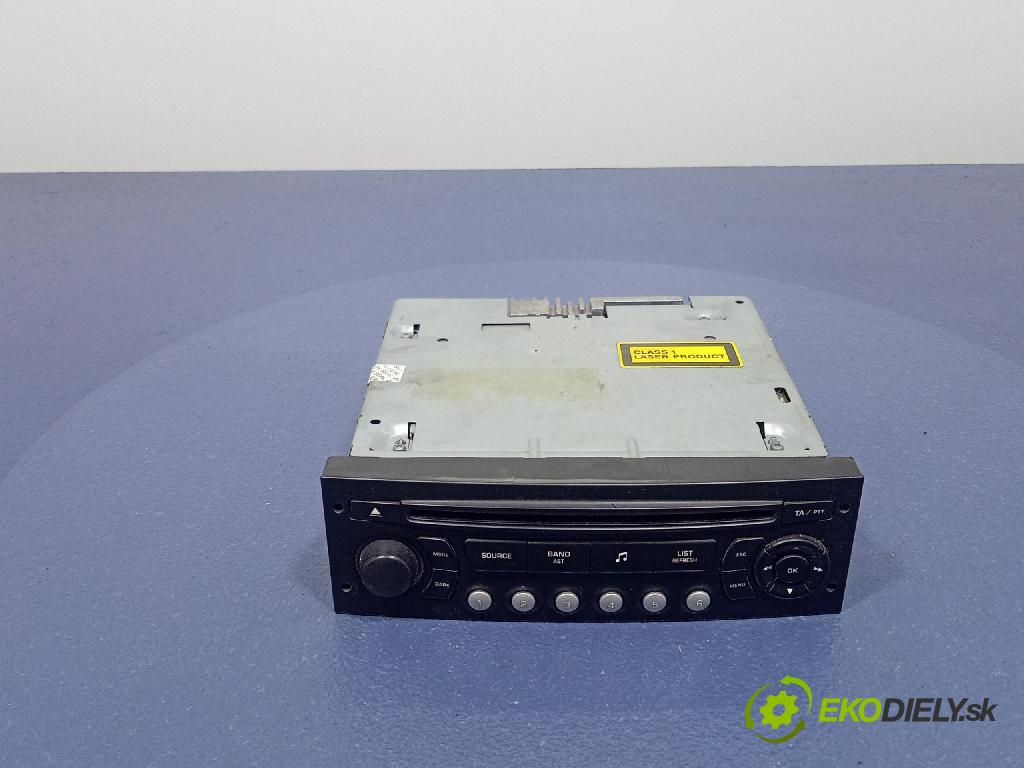 Citroen C4 2006 Radio I Navigácia: 01