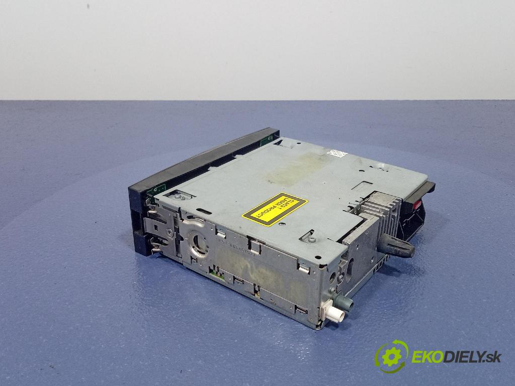 Citroen C4 2006 Radio I Navigácia: 01