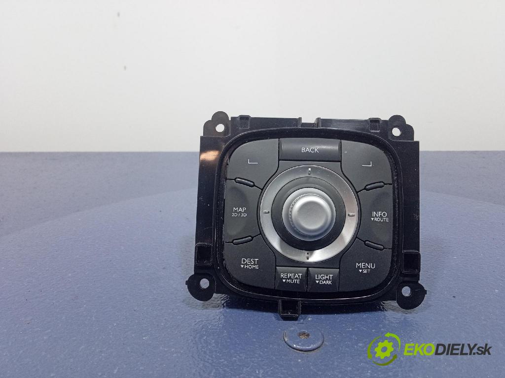 Renault Laguna 2013 Radio I Navigácia: 253B00345R