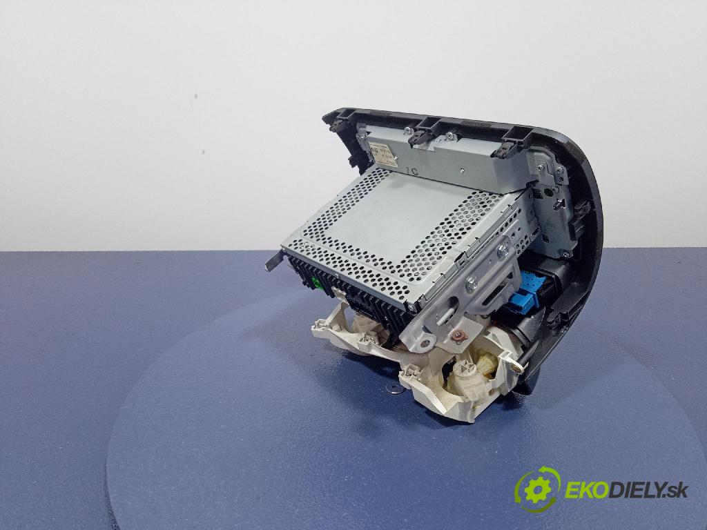 Honda Jazz 2003 Radio I Navigácia: 39100-SAA-G131