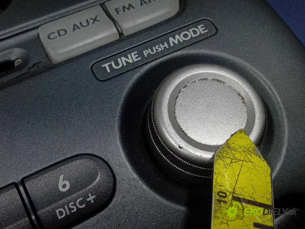 Honda Jazz 2003 Radio I Navigácia: 39100-SAA-G131