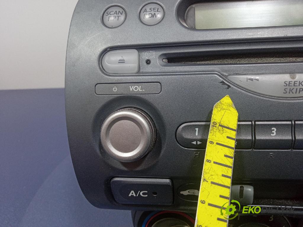 Honda Jazz 2003 Radio I Navigácia: 39100-SAA-G131