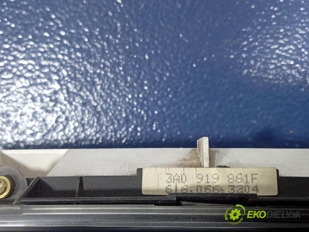 Volkswagen Passat 1996 prístrojovka/ budíky 3A0919861F