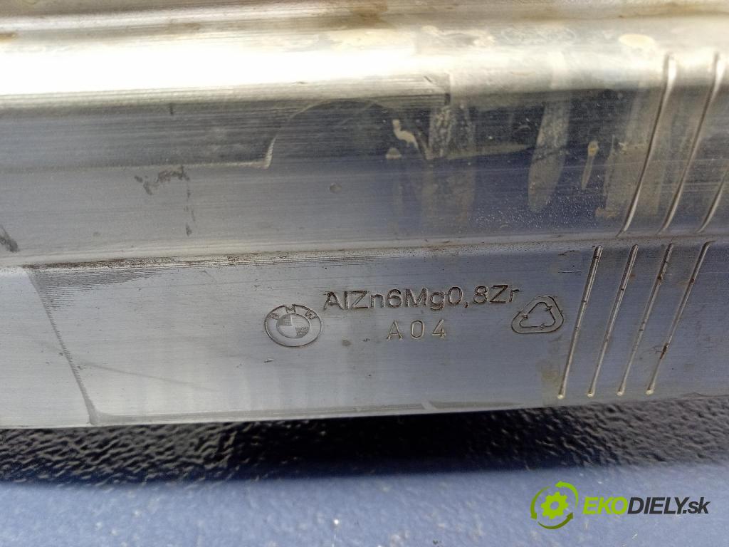 Bmw Ix1 2023 výztuha narazník Zad: 9883546