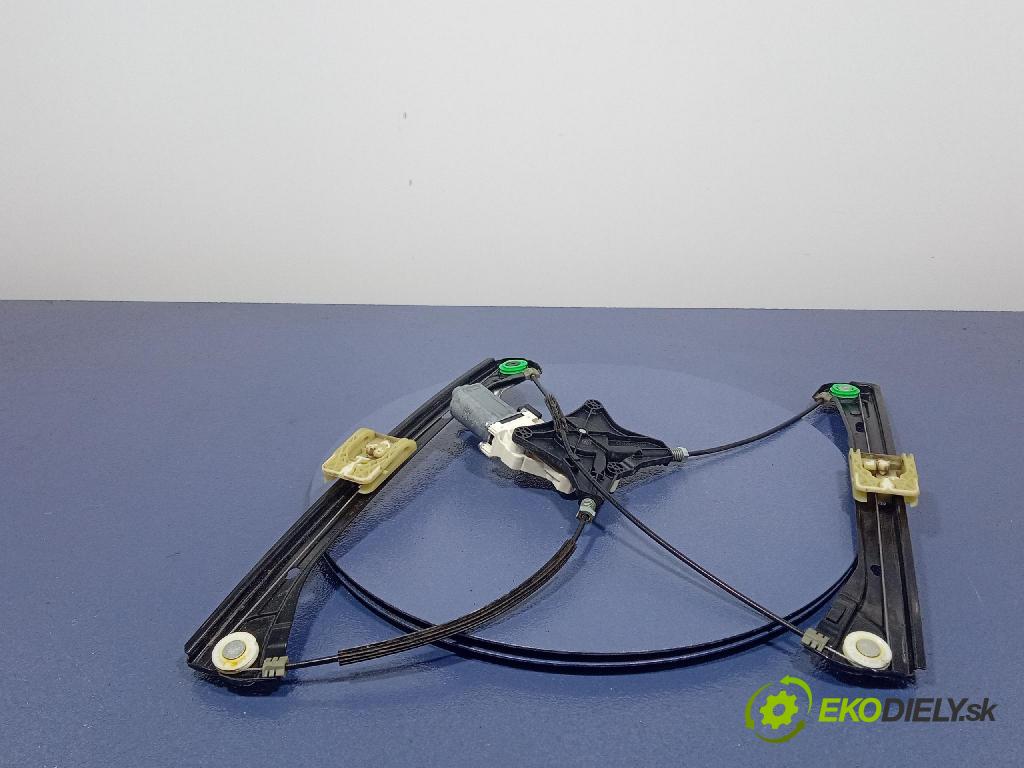 Vw Passat 2020 mechanismus stahování Sklenka: před Levý: 3G0837461C