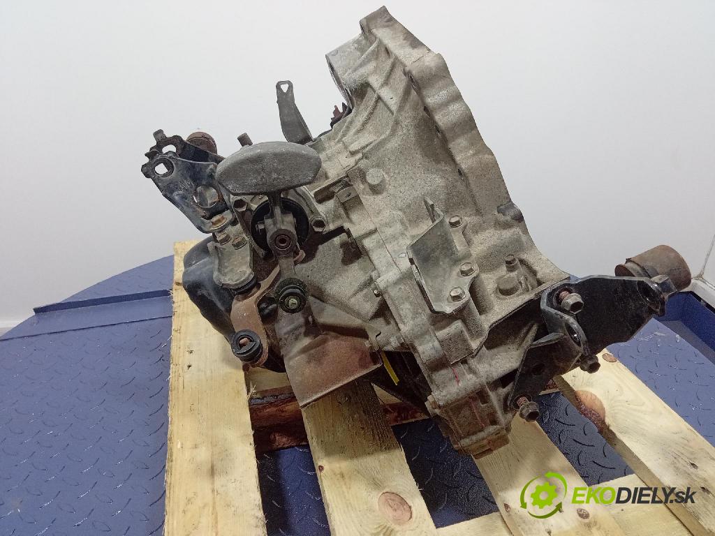 Toyota Avensis 2005 prevodovka Manualna 01