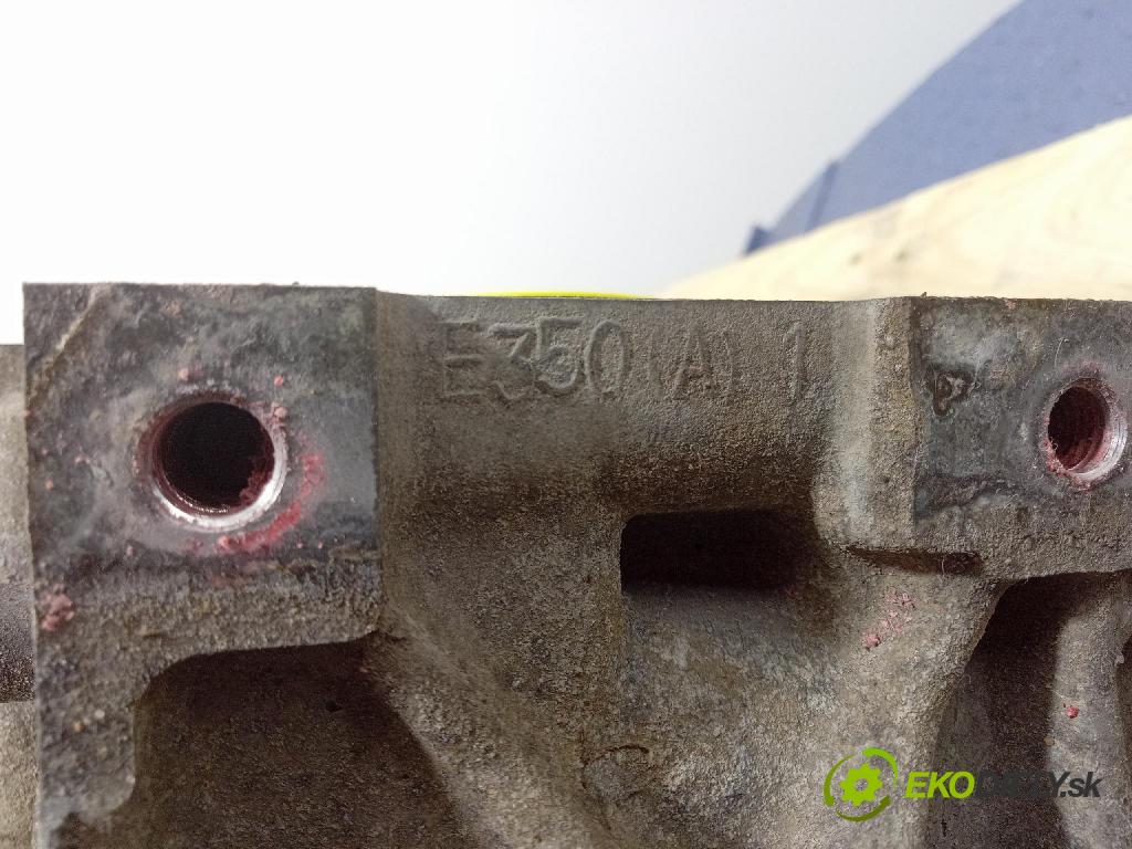 Toyota Avensis 2005 prevodovka Manualna 01
