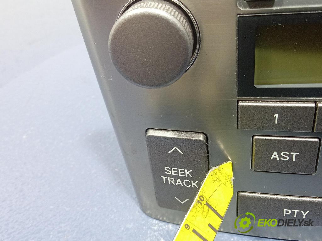 Toyota Avensis 2005 Radio I Navigácia: 86120-05080