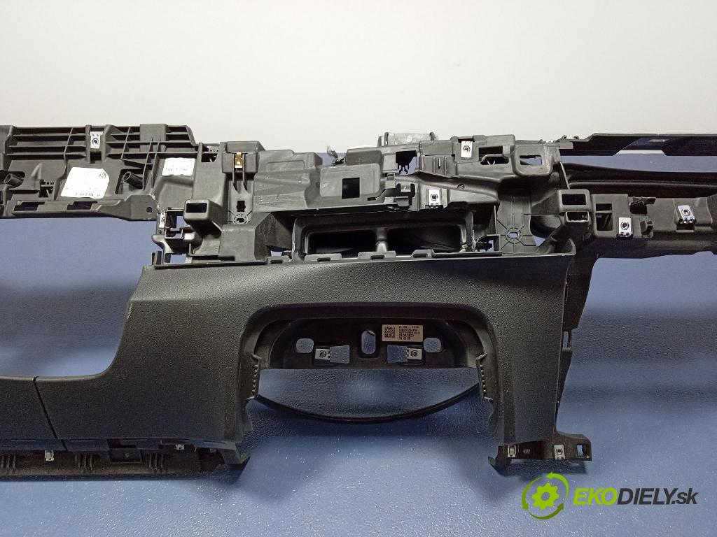 Bmw Ix1 2023 kokpit,pristrojová doska 9875244
