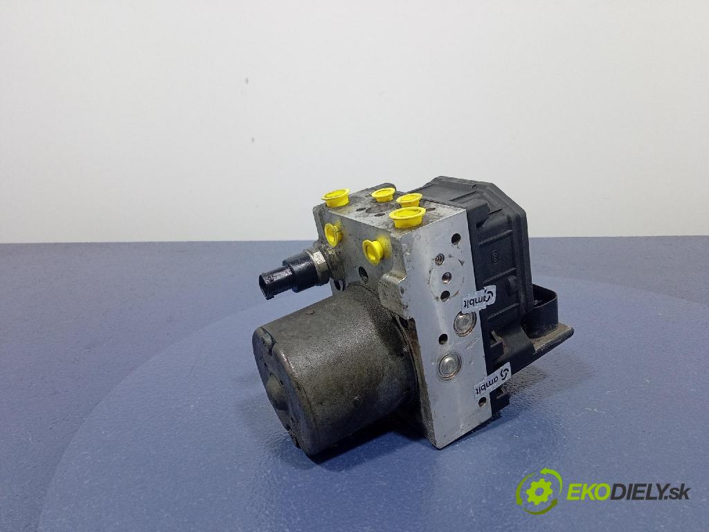 Toyota Avensis 2005 čerpadlo ABS x 44540-05033