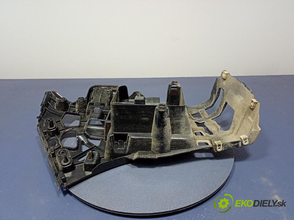 Bmw Ix1 2023 nárazník Zad: 9881944