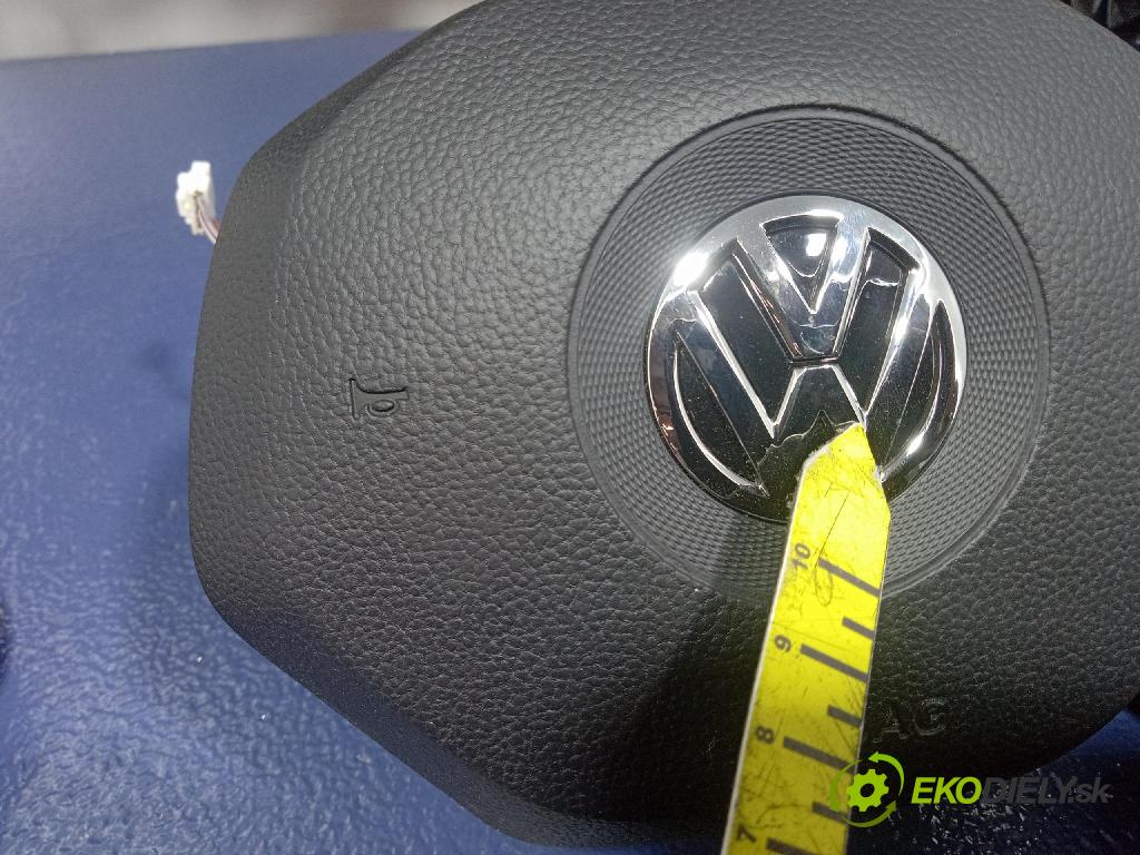 Vw Passat 2020 kokpit,pristrojová doska 01