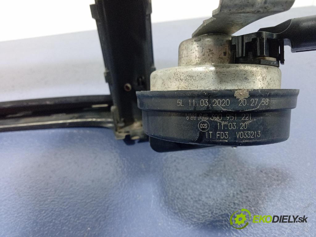 Vw Passat 2020 výztuha narazník před 3G0807611A
