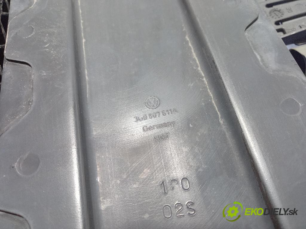 Vw Passat 2020 výztuha narazník před 3G0807611A