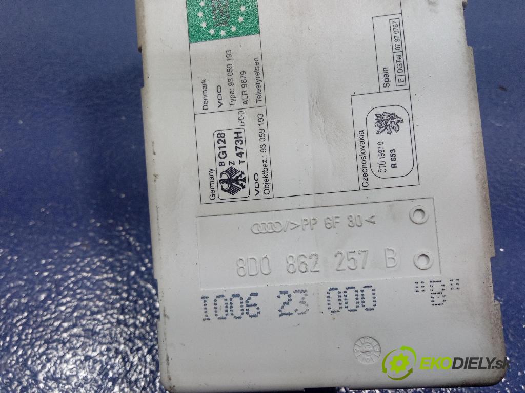 Audi A4 2000 pompa Centrálny: Zámok: 8D0862257B