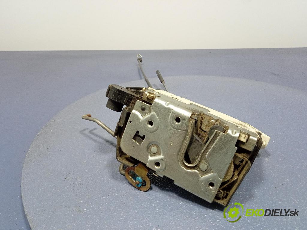 Land Rover Freelander 1999 zámek dveře před Levý: 01