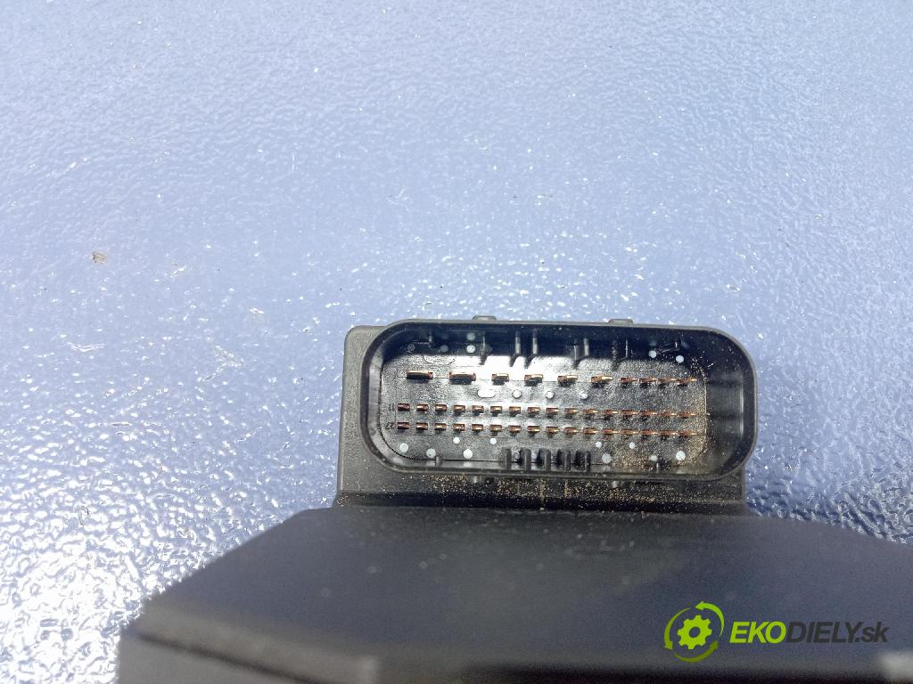 Audi A4 2002 čerpadlo ABS x 8E0614517