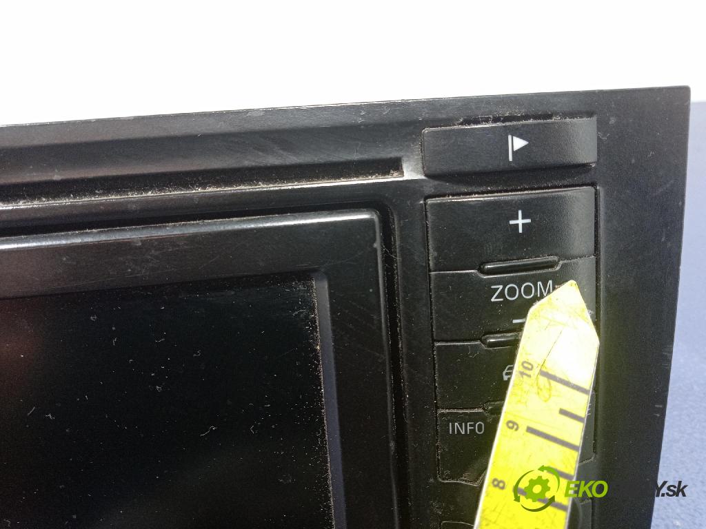 Audi A6 2000 Radio I Navigácia: 01