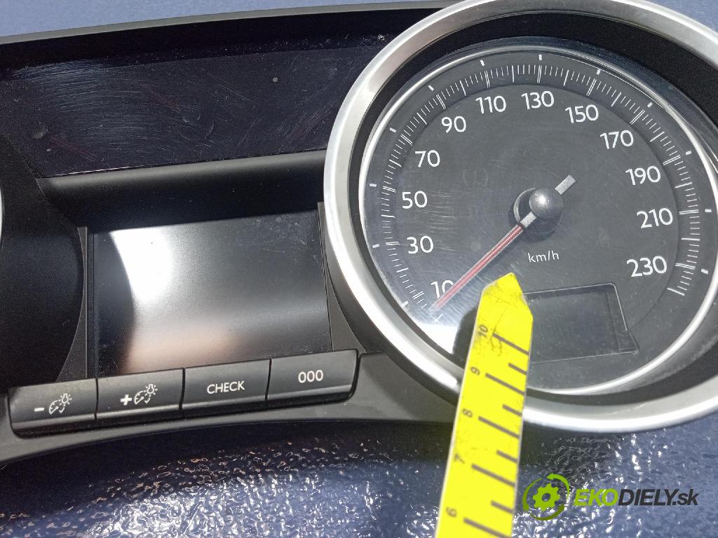 Peugeot 508 2017 prístrojovka/ budíky 9814765780