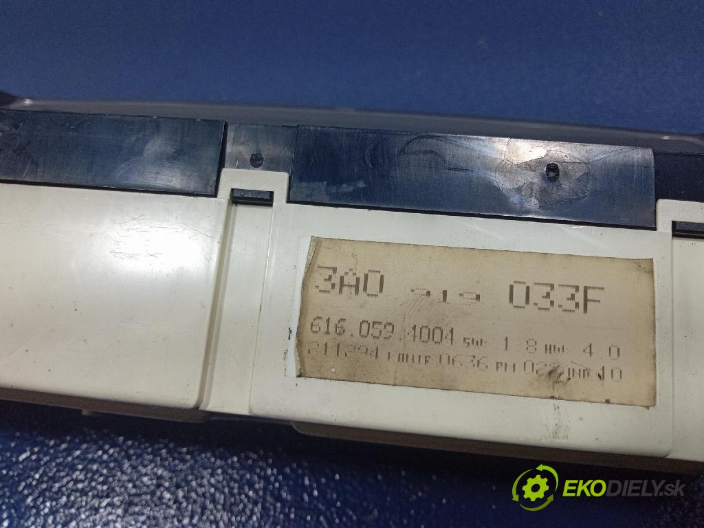 Vw Passat 1995 prístrojovka/ budíky 3A0919033F