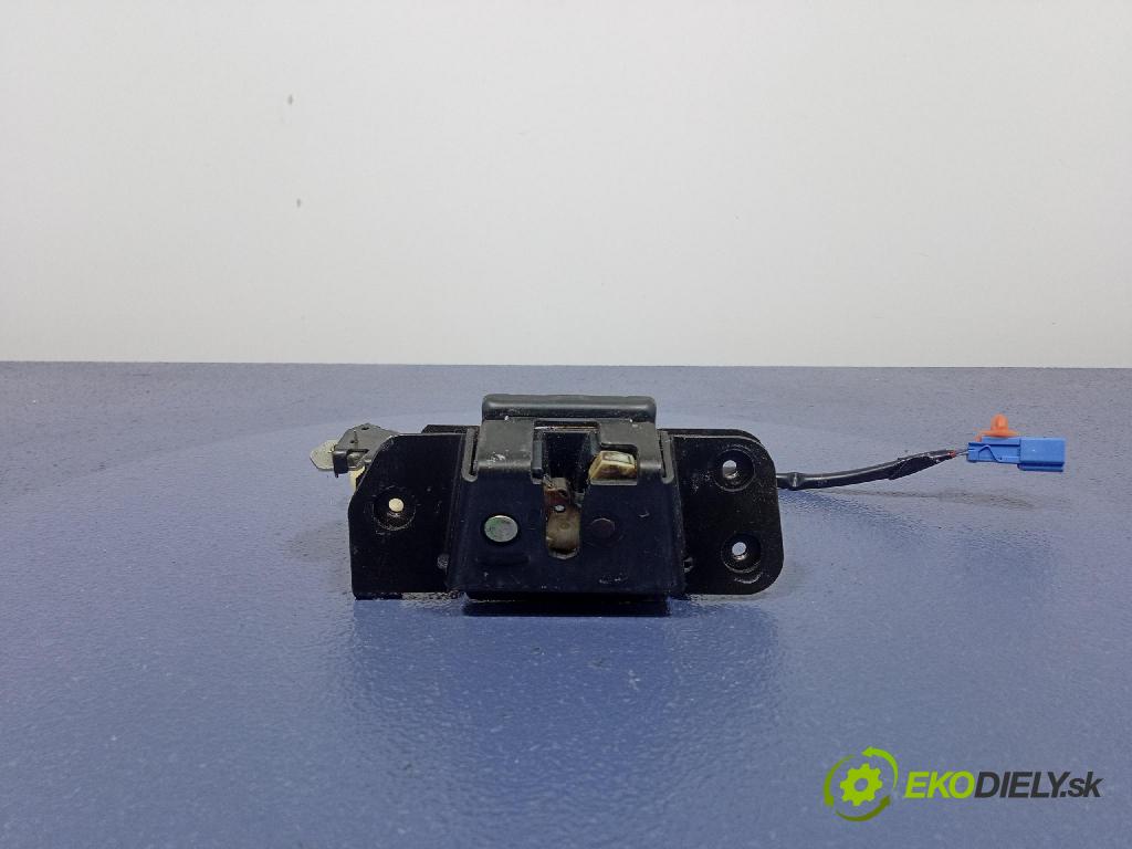 Honda Jazz 2002 zámek Klapky: kufr 01