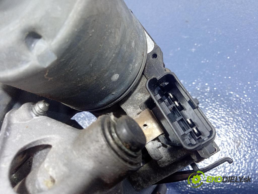 Peugeot 508 2017 mechanismus motorek Stěrače: před 9816172780