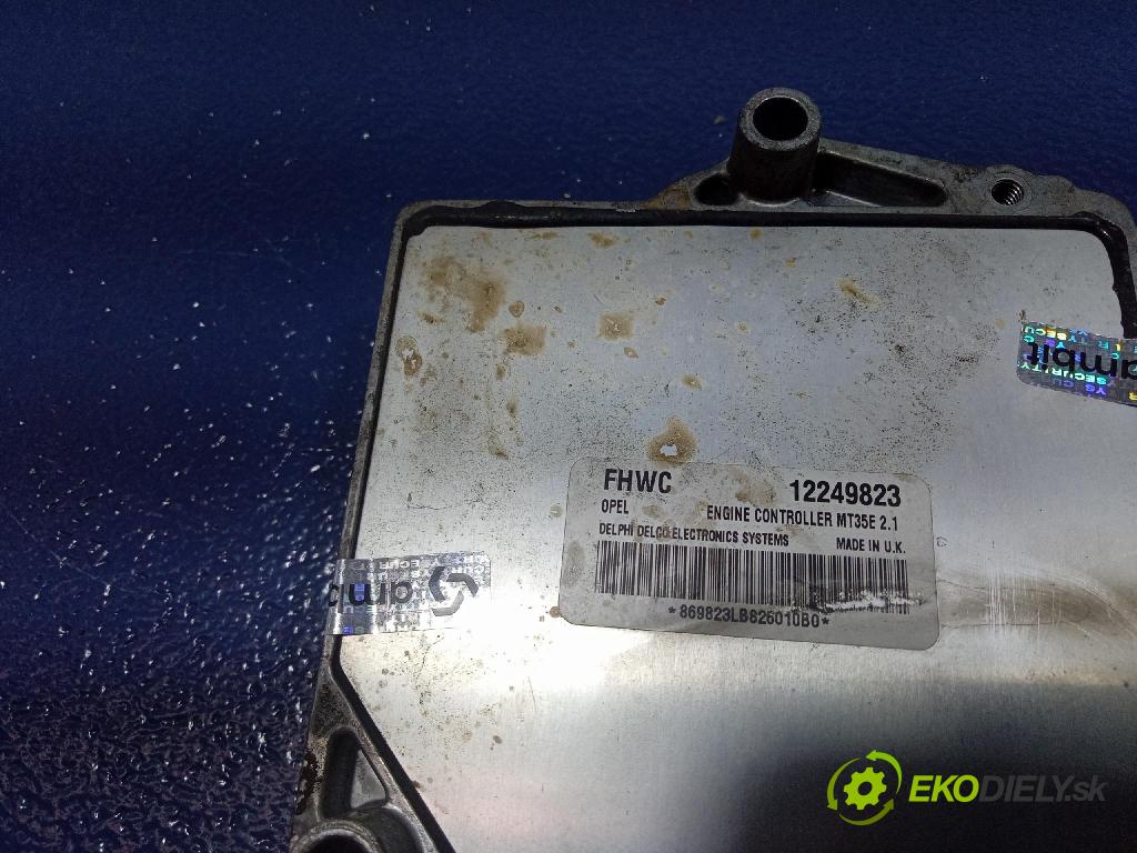 Opel Meriva 2009 riadiaca jednotka Motor: 12249823