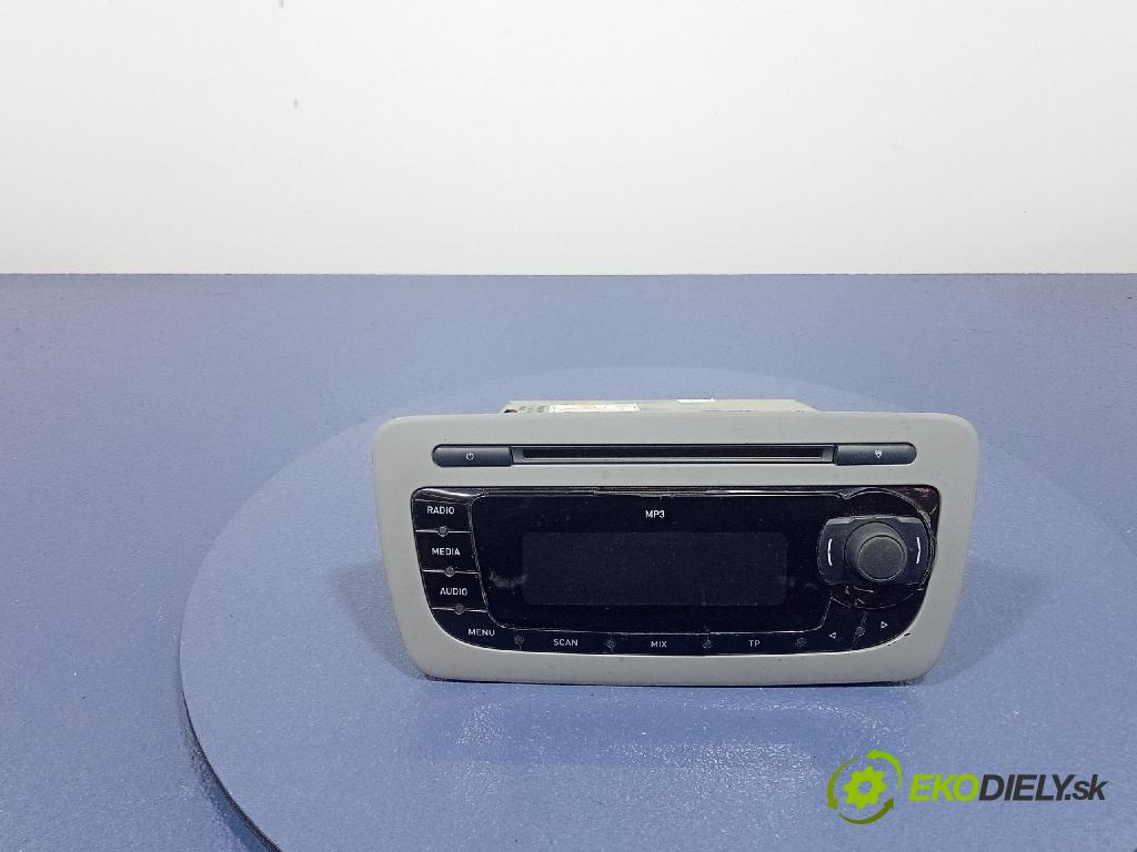 Seat Ibiza 2009 Radio I Navigácia: 5WA825102A