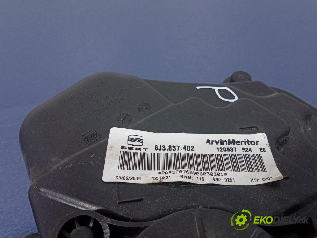 Seat Ibiza 2009 mechanismus stahování Sklenka: před v pravo: 6J3837402