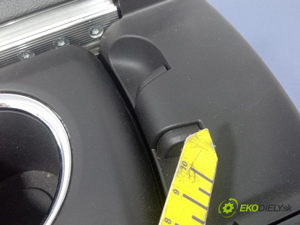 Opel Zafira 2015 Tunel: Střední: 01