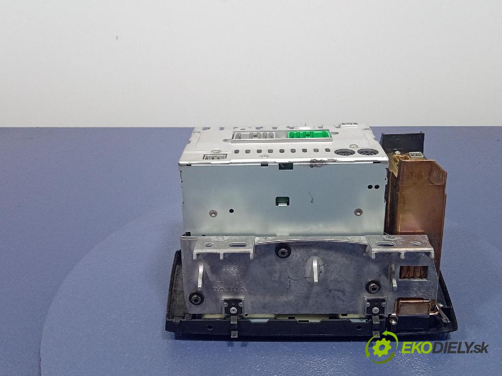 Volvo S60 2004 Radio I Navigácia: 30657637-1