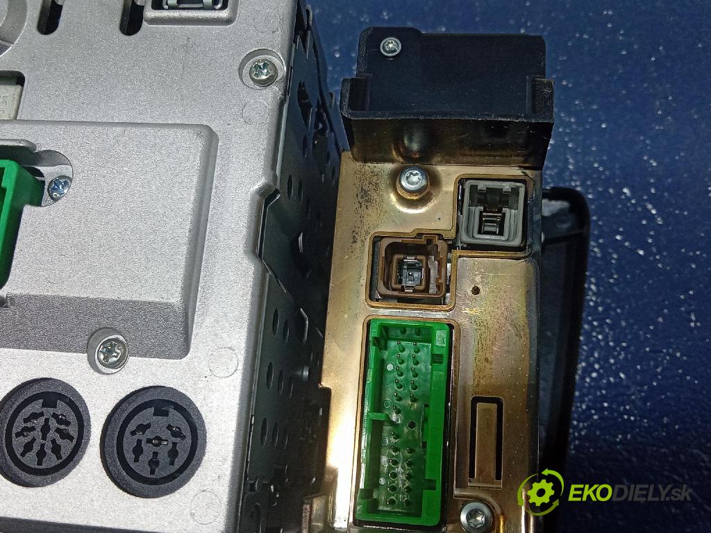 Volvo S60 2004 Radio I Navigácia: 30657637-1