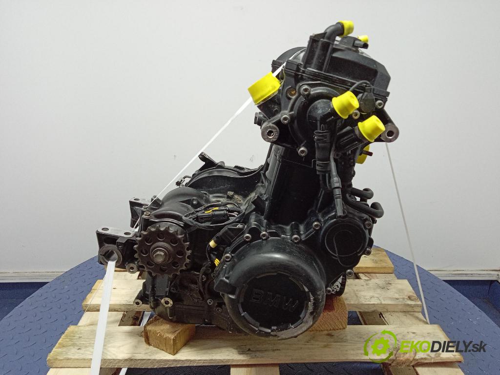 Bmw F800 r 2015 motor Benzín: 01
