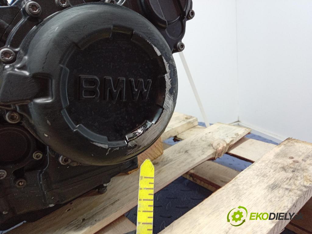 Bmw F800 r 2015 motor Benzín: 01
