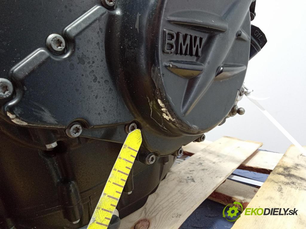 Bmw F800 r 2015 motor Benzín: 01