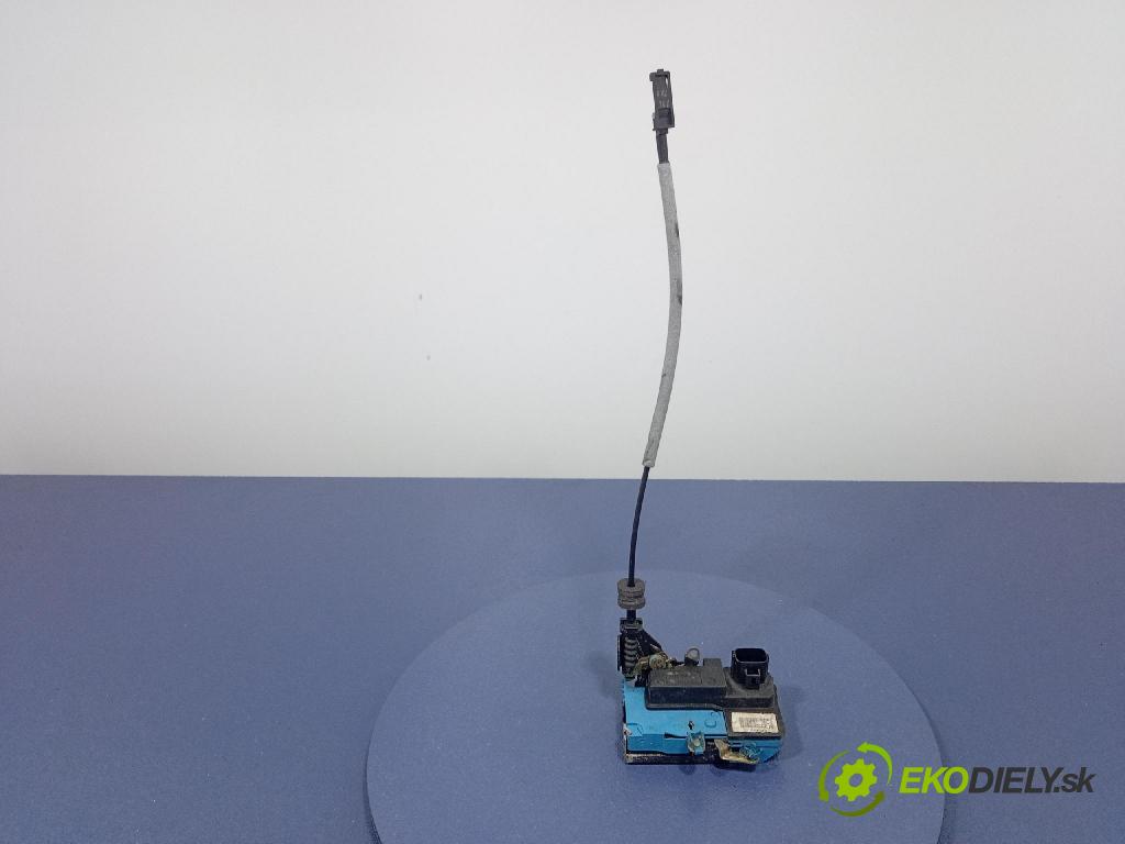 Volvo S60 2004 zámek dveře před Levý: 30663040